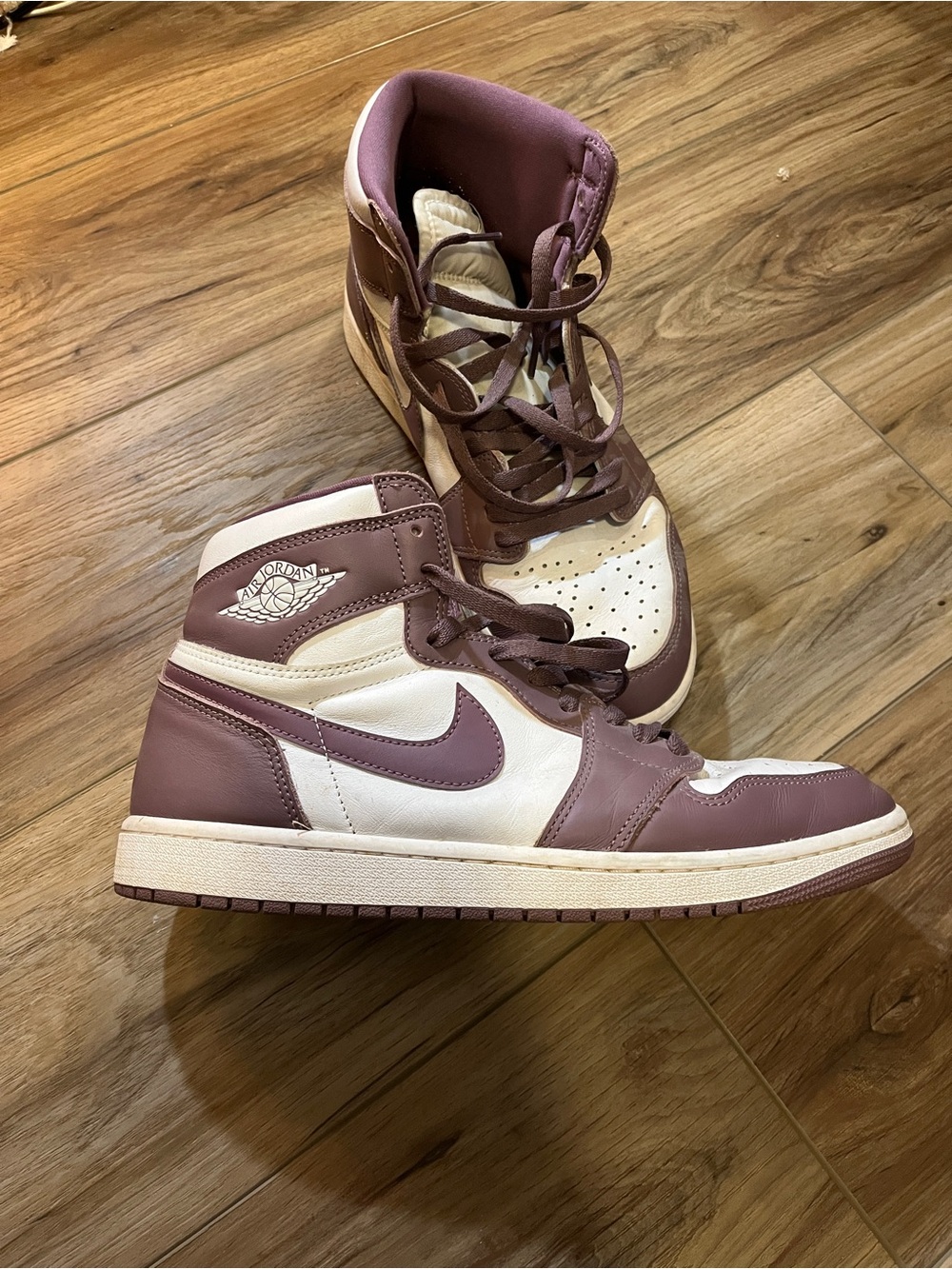 Air Jordan 1 Retro High OG - Purple/White Men’s Sneakers